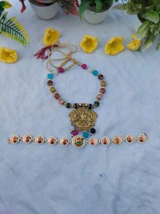 necklace with sispati
