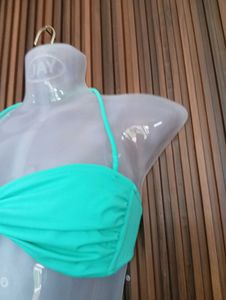 Aqua Twist Front Bikini Top