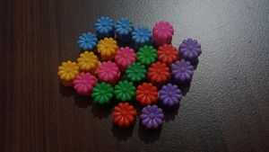 Plastic Mini Design Hair Clip. For Styling.