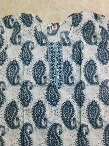 Stylish Paisley Print Kurta
