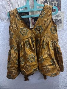 V neck short kurti