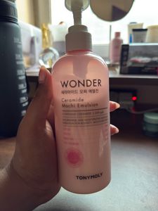 TONYMOLY Wonder Ceramide Mochi Emulsion