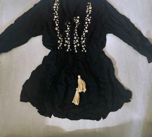 Black Embroidered Tassel Kurta