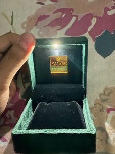 Earrings box
