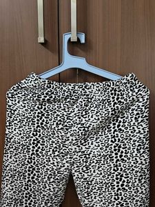 Leopard Print Skinny Woollen Pants