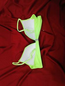 🇳🇿💫🎀Vibrant Neon Green Push-Up Bra