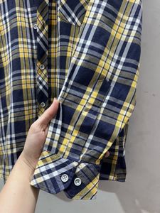 Women’s Plaid Oversized Button-Up Shirt