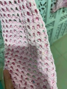🌸 Imported Pink Cropped Crochet Sweater D