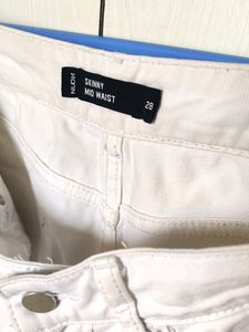 White Cropped Jeans