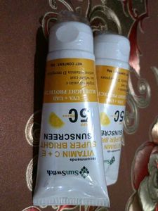 Sunswitch Vitamin C+E Super Bright Sunscreen