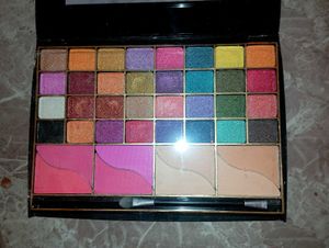 Miss Gold Color Series Eye Pallette