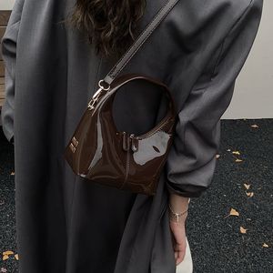 Min Hobo Bag