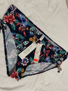New with tag Navy Floral Bikini Bottoms