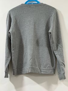 Comfortable Grey Crewneck Sweatshirt