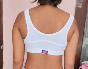 Comfortable White Sports Bra