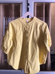 Yellow Short Sleeve Button-Up Top🕶️👜