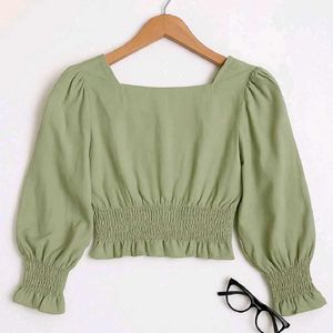 🔴FREE DELIVERY 🔴Chic Green Smocked Peplum Top