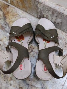 Half White Heels VKC Pride