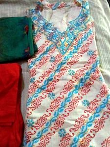 Embroidered Kurta Set with Dupatta size XXL