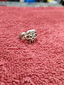Skull Ring - Unique Design