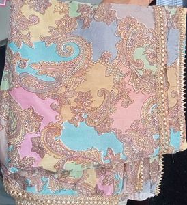 Beautiful Paisley Print Saree