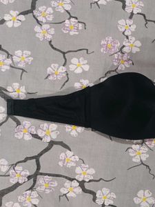 Black Strapless Bra