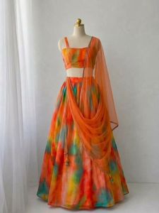 coral tye and dye Lehenga( New)