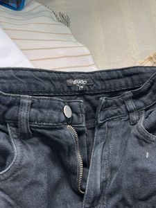 Black Wide Leg Jeans with Frayed Hem