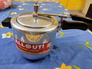 All Out New Pressure Cooker - 7 Litre