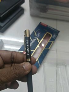 Unomax Novell Gold Pen