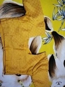 Beautiful Green Saree with yellow 🟡 blouse