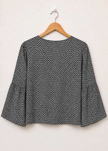 Stylish Chevron Print Bell Sleeve Top