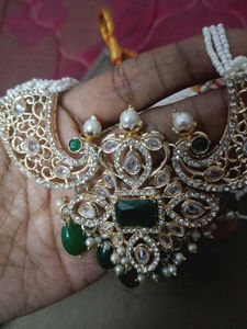 Elegant White pearl Necklace with Emerald Pendant