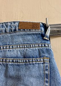 Distressed Wide Leg Jeans