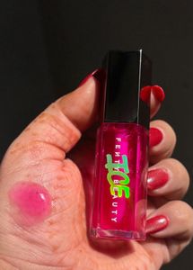 Fenty beauty gloss bomb Ice :- Berry jelly