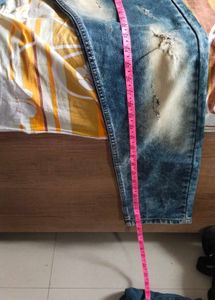 Stylish Men's Blue Washed Jeans