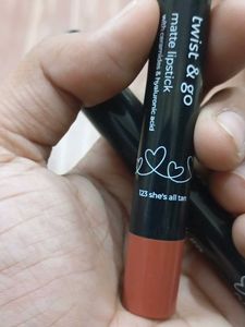 plum crayon lipsticks combo