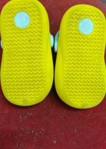 Cute Yellow Tom &amp; Jerry Clogs