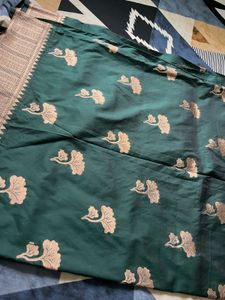 Elegant Emerald Green Banarasi Saree