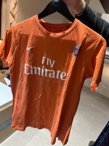 Paris Saint-Germain "Fly Emirates" Jersey