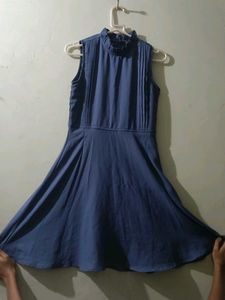 Elegant Sleeveless Blue Dress