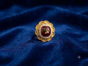 Exquisite Gold Ring with Red Stone