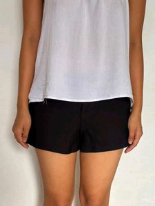 Chic Black Shorts