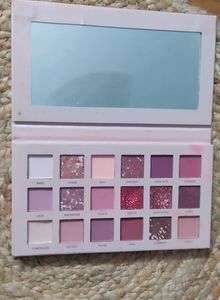 7 Makeup Essentials Combo + A Freebie