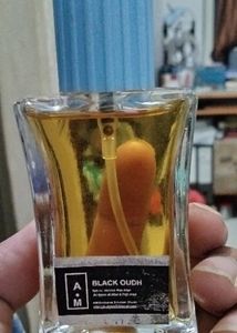 BLACK Oudh Perfume Spray