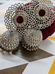 Free Shipping 2 Set Of Earrings