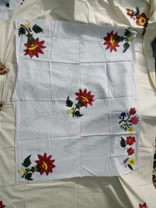 2 Floral table met