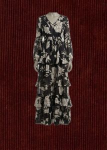 Chic Floral Tiered Maxi Dress