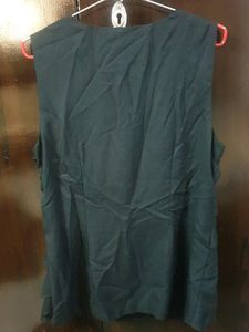 Black Sleeveless Top