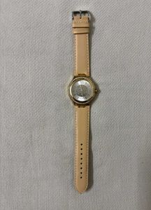 🆕Round Stone Studded with Leather Strap Watch